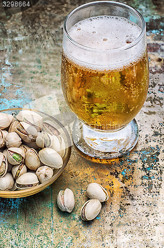 Image of glass of light beer