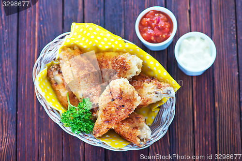 Image of fried chicken wings