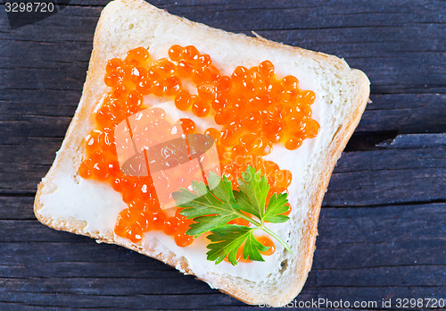 Image of bread with caviar