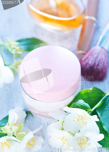 Image of cosmetic cream