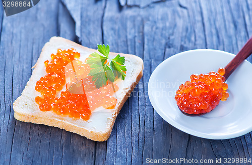 Image of bread with caviar