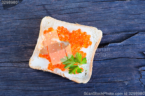 Image of bread with caviar