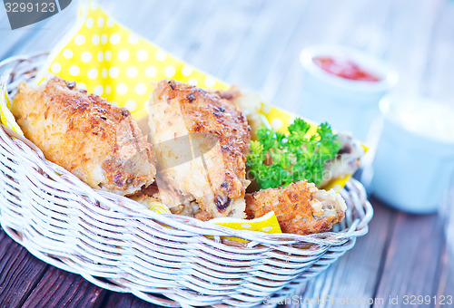 Image of fried chicken wings