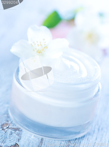 Image of cosmetic cream