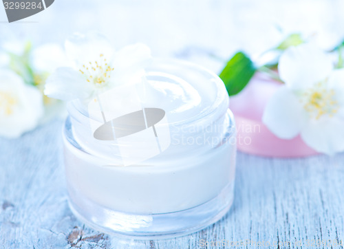 Image of cosmetic cream