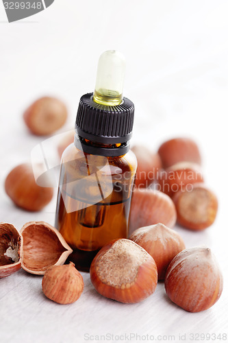 Image of hazelnut essential oil