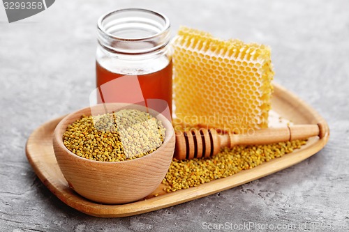 Image of bee pollen