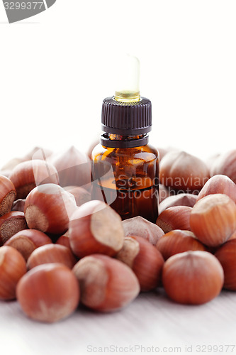 Image of hazelnut essential oil