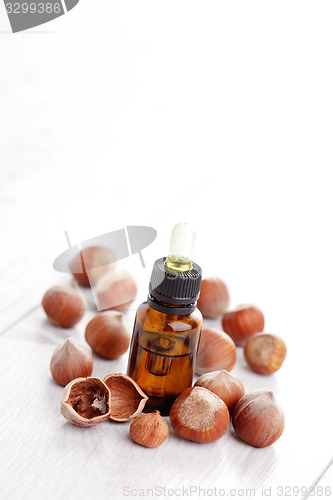 Image of hazelnut essential oil