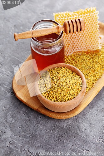 Image of bee pollen