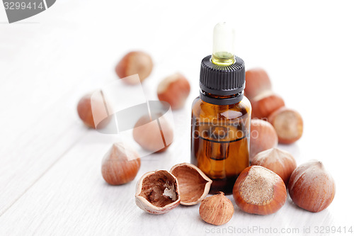 Image of hazelnut essential oil