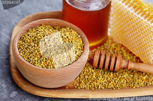 Image of bee pollen