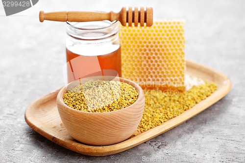 Image of bee pollen