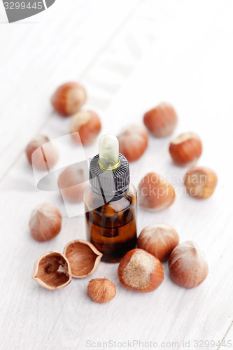 Image of hazelnut essential oil