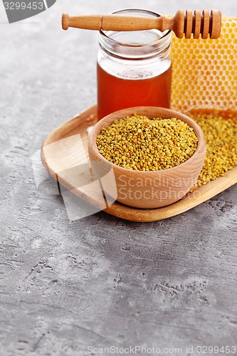 Image of bee pollen