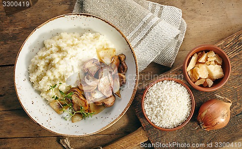 Image of risotto with wild mushrooms