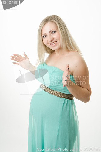 Image of She is glad her pregnancy