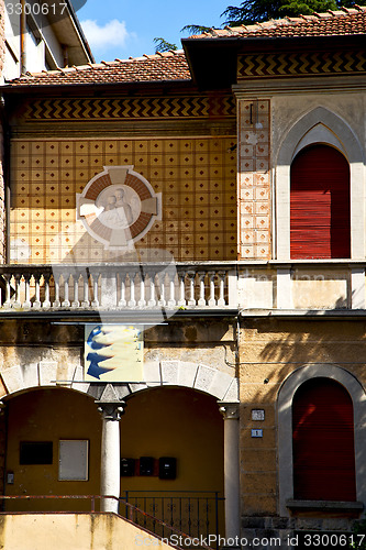 Image of brown door  europe  italy  lombardy       in  the milano old    