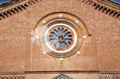 Image of rose window  italy  lombardy     in  the castellanza  old     br
