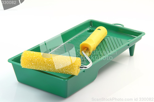 Image of paint roller and pan