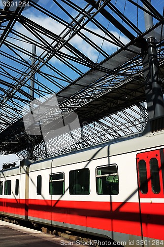 Image of carriages of a passenger train 