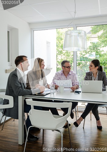 Image of business meeting in a cozy environment