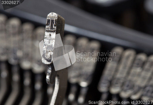 Image of T hammer - old manual typewriter