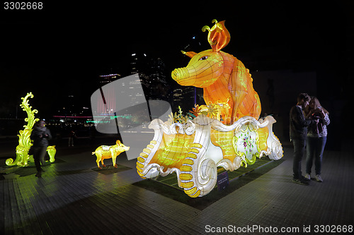 Image of People wandering around Entitle at Vivid Sydney