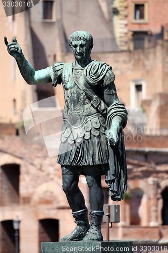 Image of Statue CAESARI.NERVAE.F.TRAIANO, Rome, Italy