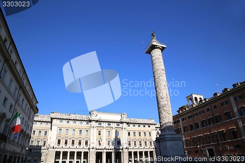 Image of Square Piazza Colonna in Rome, Italy