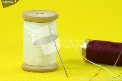 Image of white string