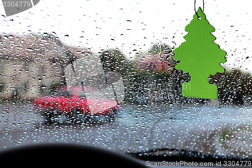 Image of drops on car windshield