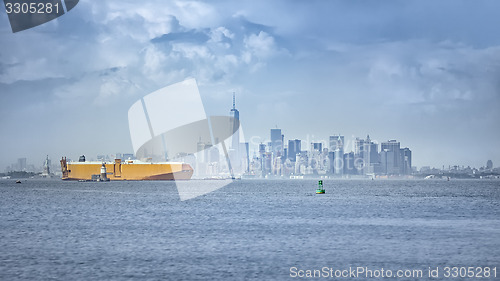 Image of cargo ship at New York