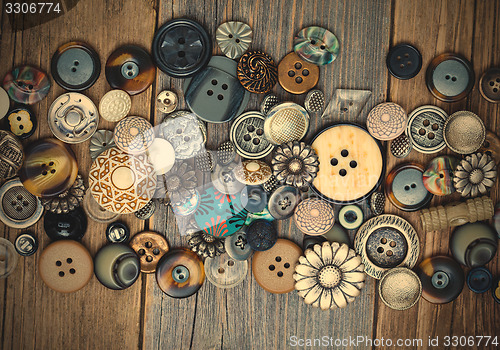 Image of set of vintage buttons