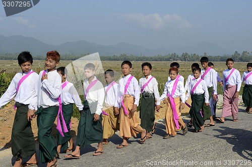 Image of ASIA MYANMAR MYEIK SHINPYU CEREMONY