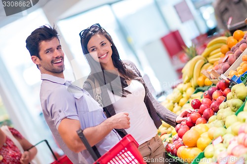 Image of couple shopping in a supermarket