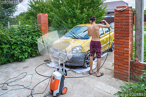 Image of Washing car