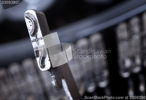 Image of 7 hammer - old manual typewriter - cold blue filter