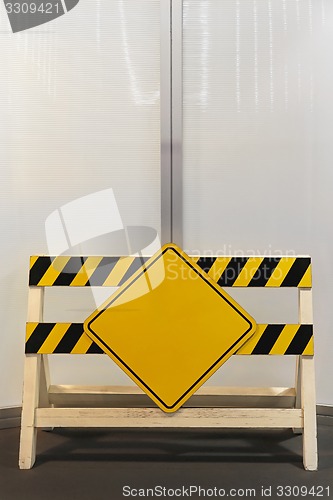 Image of Yellow sign