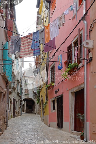 Image of Street clothesline