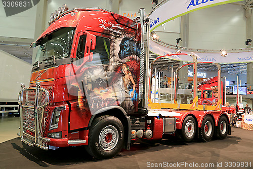 Image of Volvo FH16 Show Truck with Airbrush Paintings