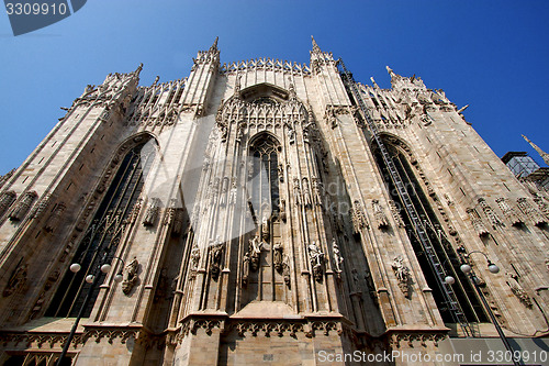 Image of spire    in milan  column