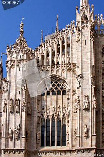 Image of spire  of the duomo    milan column