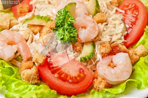 Image of salad with shrimp