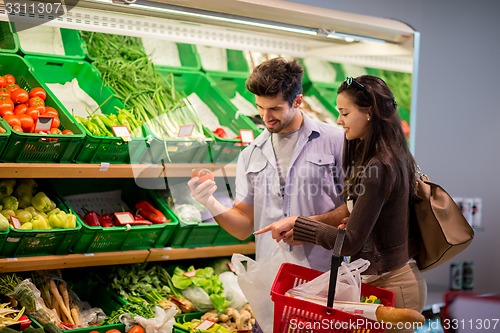 Image of couple shopping in a supermarket