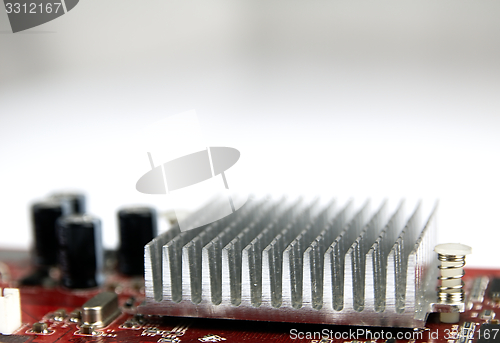 Image of Aluminum heat sink on the disc as seen from up close.