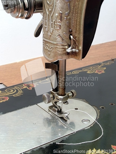 Image of Old sewing machine