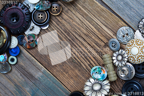 Image of set of vintage buttons