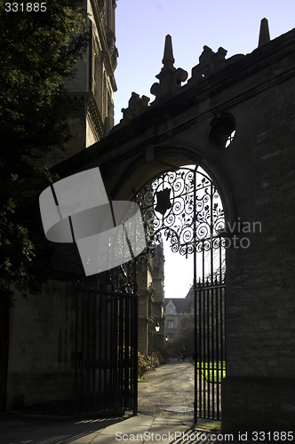 Image of university of oxford, trinity college courtyard