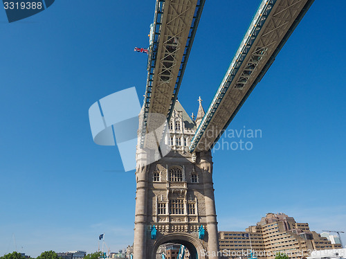 Image of Tower Bridge in London